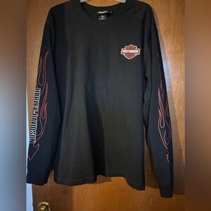 Harley Davidson Long Sleeve Shirt With Embroidered Logo on Front And Back.